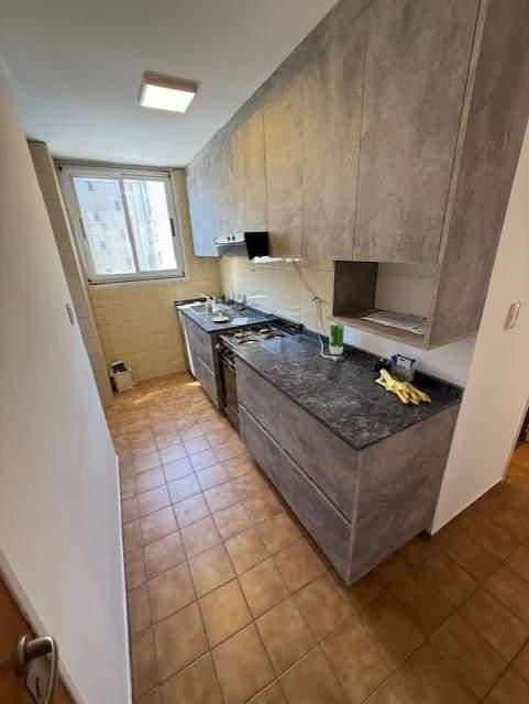 VENTA DEPARTAMENTO EN BARRIO CENTRO 2 DORMITORIOS CON COCHERA, APTO CREDITO.