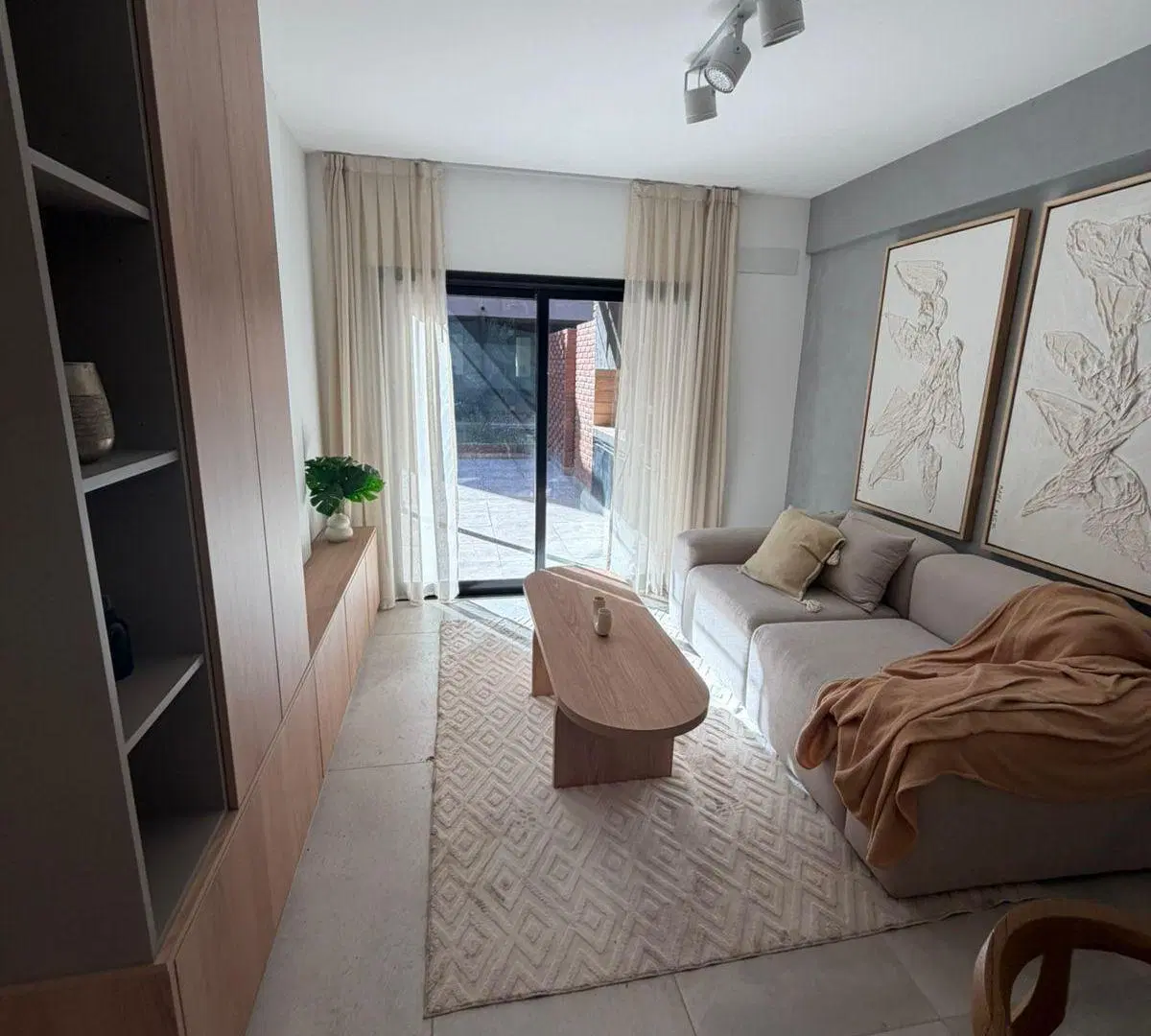 VENTA DEPARTAMENTO 2 DORMITORIOS , A ESTRENAR , CON PATIO Y COCHERA PROPIA 3