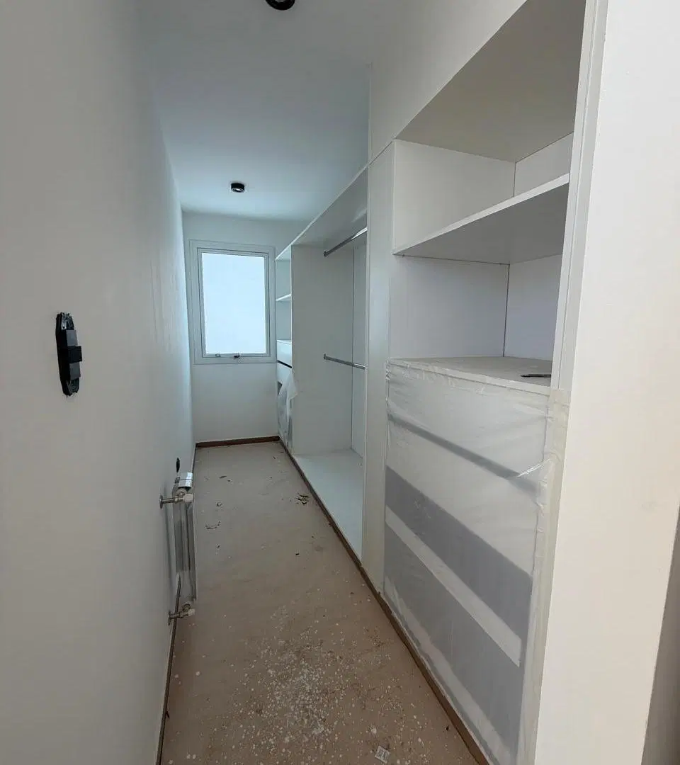 ALQUILO CASA A ESTRENAR DE TRES DORMITORIOS EN CAMPO CHICO CON PATIO BALCON GARAGE PARA DOS VEHICUL 2