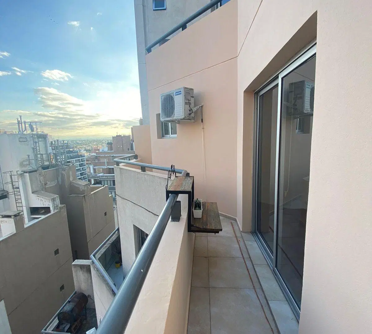 ALQUILO DEPARTAMENTO DE UN DORTMITORIO CON BALCON NUEVA CORDOBA 5