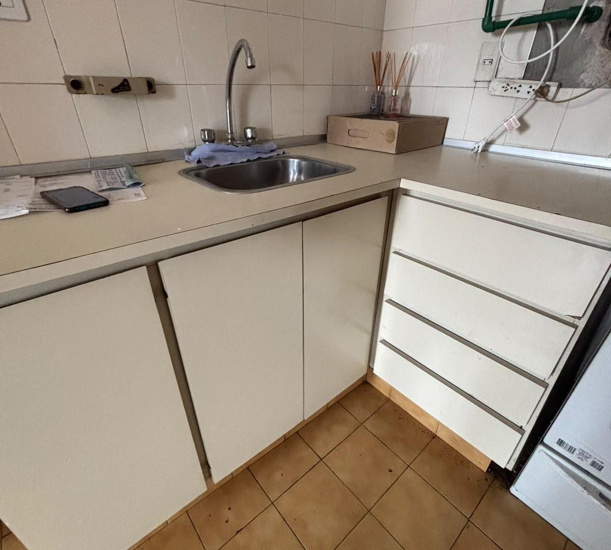 Foto de ALQUILO DEPARTAMENTO DE 1 DORMITORIO BARRIO ALBERDI., imagen 2
