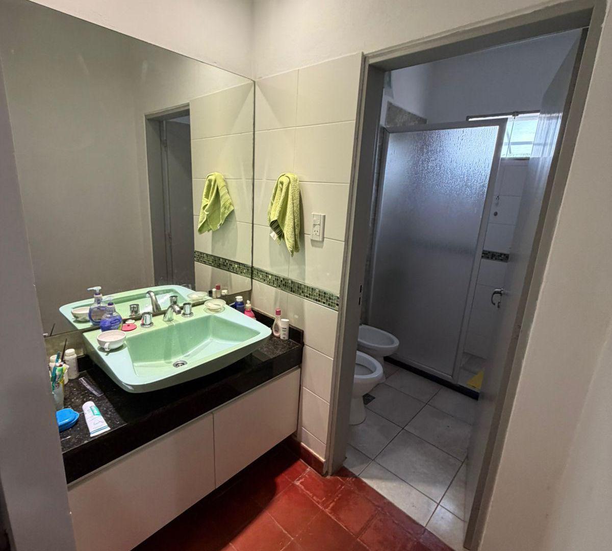 Foto de Casa en venta, Mina Cravero 5 Dorm. 320m2 Pileta Climatizada - Cerca, imagen 1