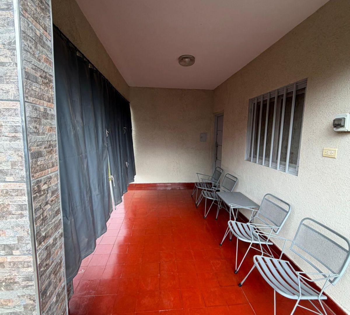 Foto de Casa en venta, Mina Cravero 5 Dorm. 320m2 Pileta Climatizada - Cerca, imagen 2