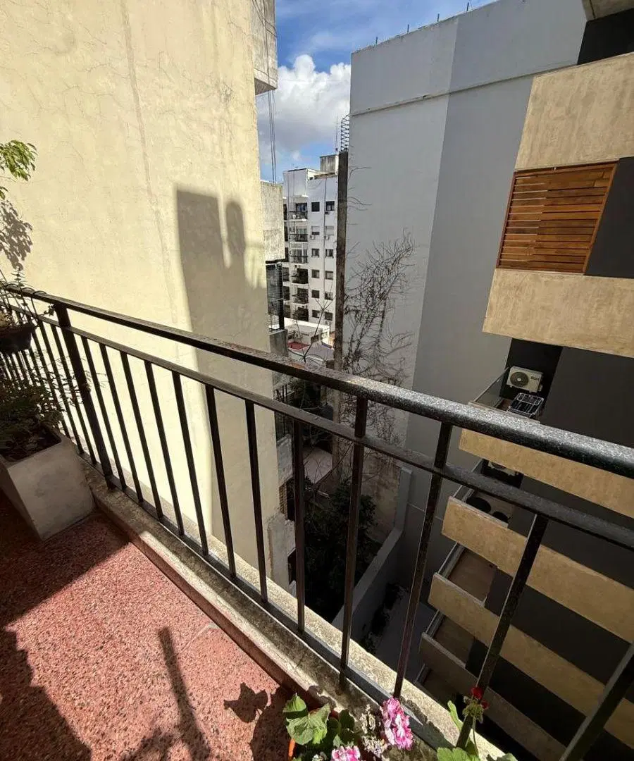 3 Ambientes + Dependencia o Tercer Dormitorio. C/balcón 3
