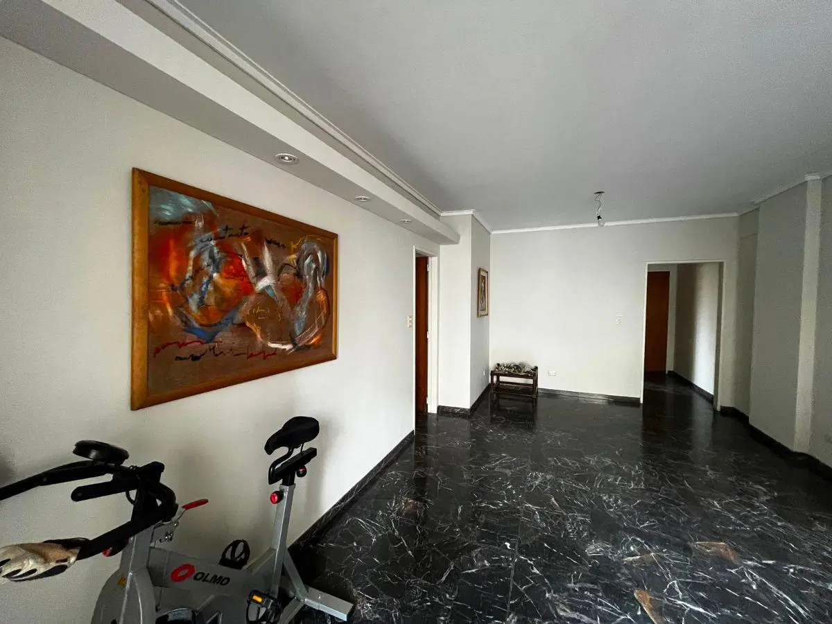 3 Ambientes + Dependencia o Tercer Dormitorio. C/balcón 2