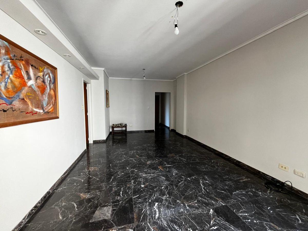 Foto de 3 Ambientes + Dependencia o Tercer Dormitorio. C/balcón al contrafrente, imagen 2