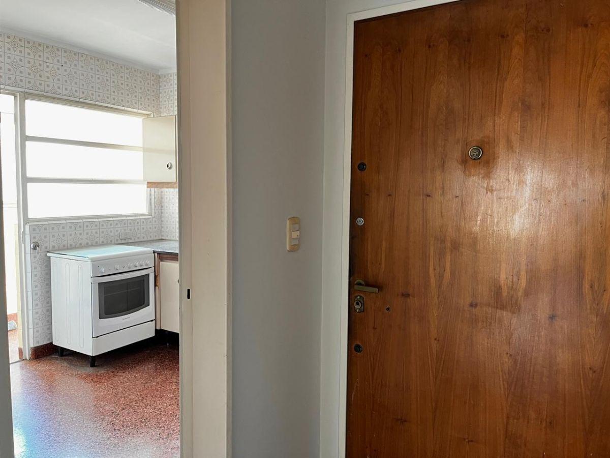 Foto de 3 Ambientes + Dependencia o Tercer Dormitorio. C/balcón al contrafrente, imagen 4
