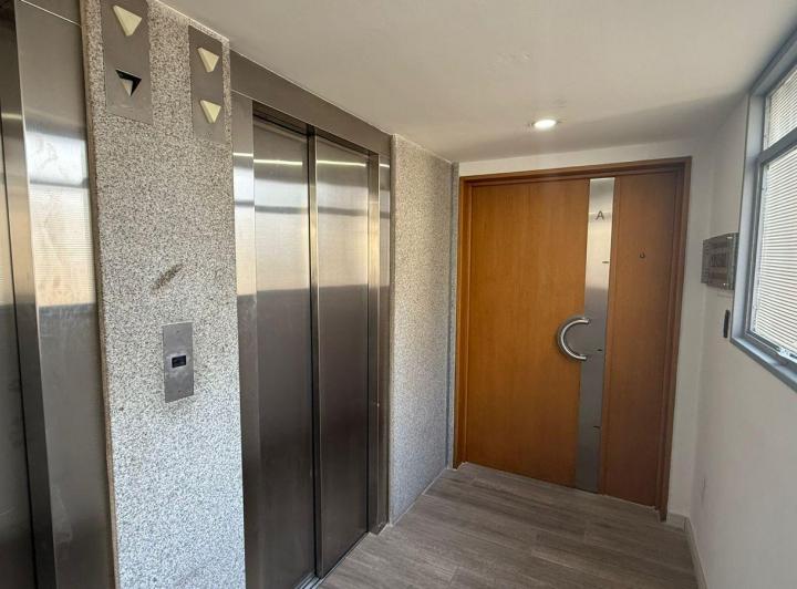 Lavalle 1600, Oficina Piso alto en Duplex, 160m2 con balcones terraza, Tribunales 3