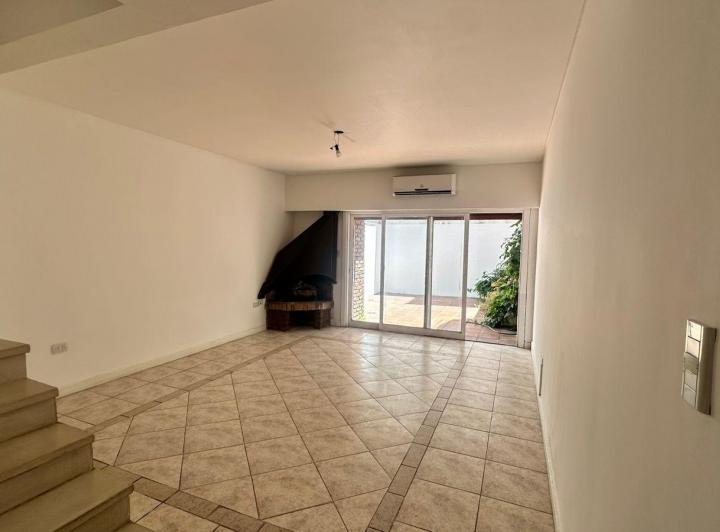 Blanco Encalada 3900, Casa tipo Duplex, 4 Ambientes C/Patio-Terraza-Parrilla-cochera  - V. Urquiza 4