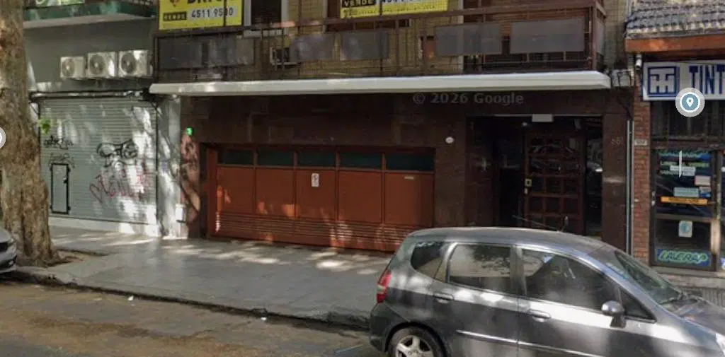 Cochera Cubierta con portón electrico en Almagro Fija En PB 2