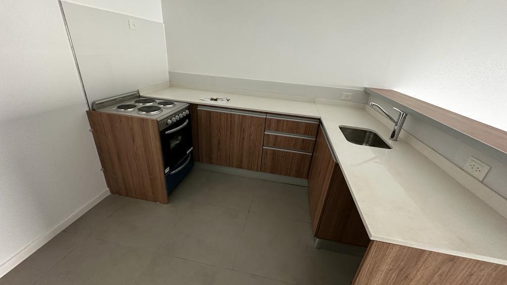 Foto de Av San Martin 1700, Pont Bleu, Amplio Departamento 2 Amb C/Balcón, imagen 4