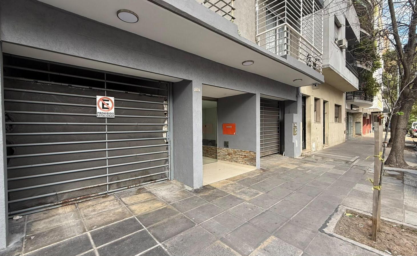 Foto de Rio de Janeiro 900 Bloque de cocheras-Local-Deposito, 150mts, 2, imagen 2