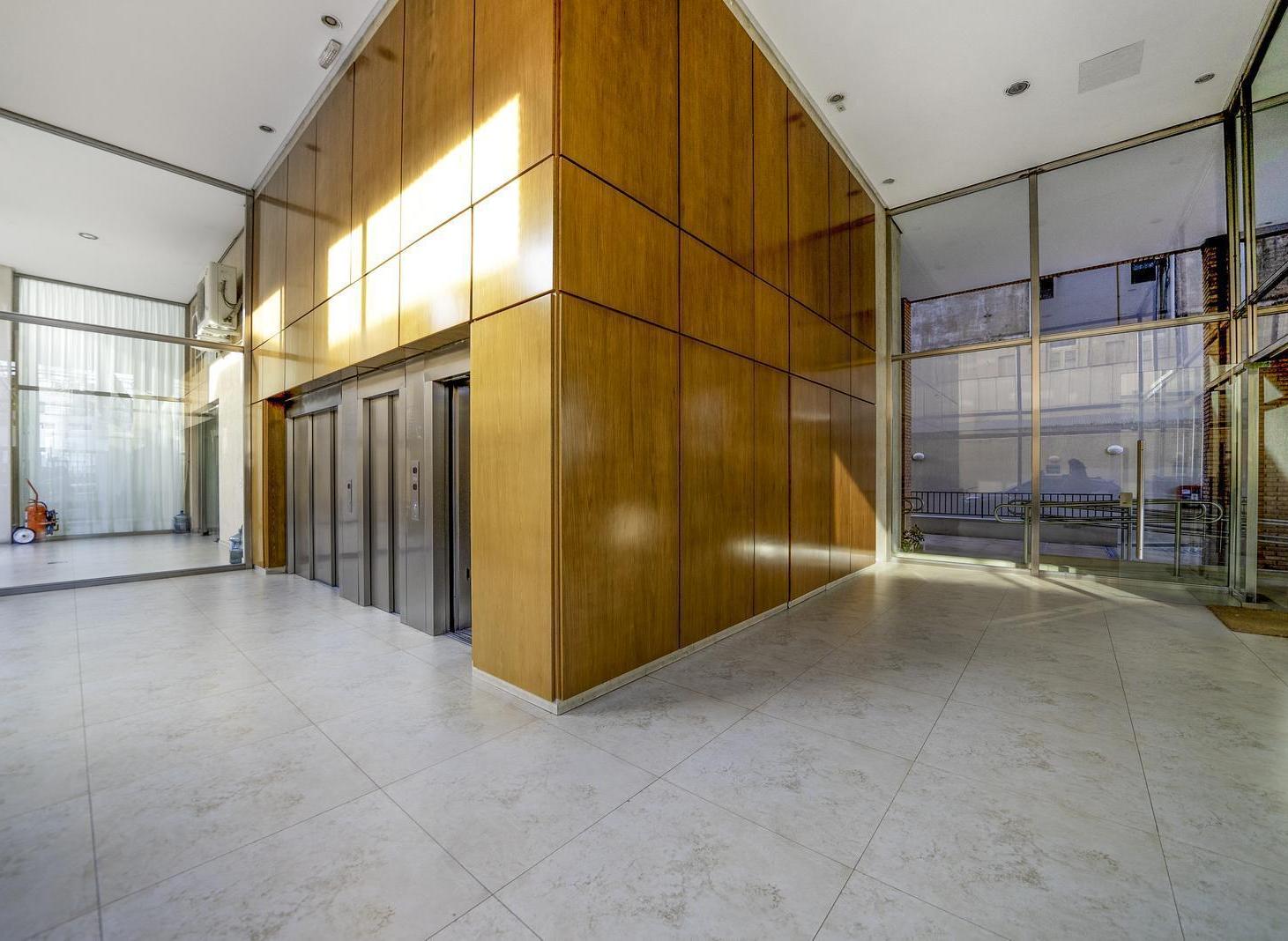 Foto de Bartolome Mitre 3900, Departamento 4 Ambientes, Torre de Categoría, imagen 2