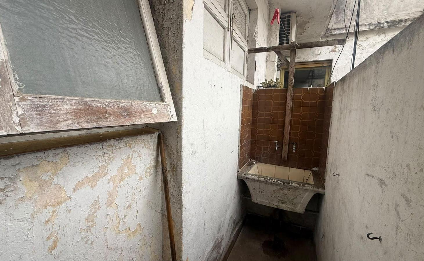 Foto de SIN EXPENSAS, Av la plata al 2400, PH 2 Ambientes a Reciclar, Limite, imagen 4