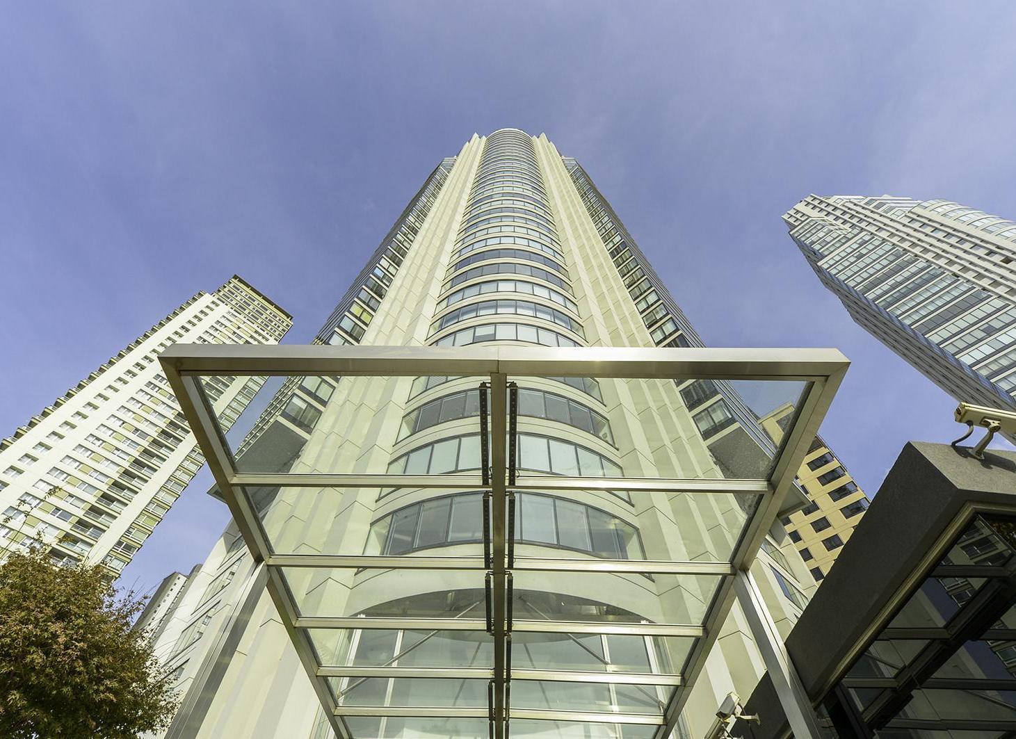 Foto de Marta Lynch 500, 4 Ambientes, Piso Alto, Torre Renoir, Vista Rio, imagen 3