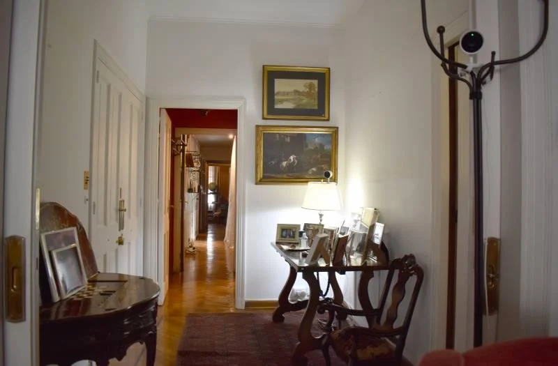 Excelente Departamento en Venta con Cochera en Lo Mejor de Recoleta 2