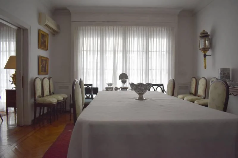 Excelente Departamento en Venta con Cochera en Lo Mejor de Recoleta 1