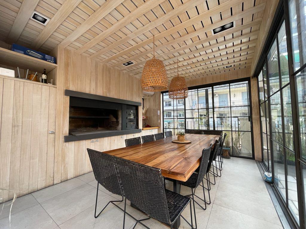 Departamento con Terraza en Venta en Recoleta - 5 Ambientes 2