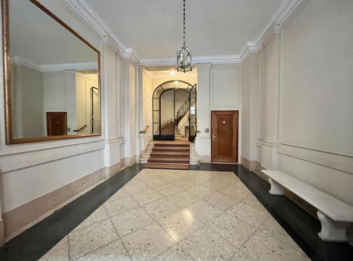 Espectacular departamento francés en excelente ubicacion 1