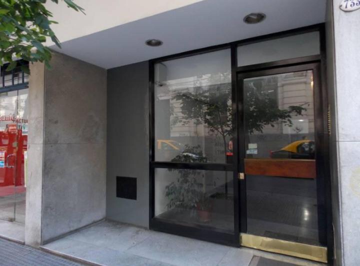Departamento 2 dormitorios en venta en Barrio Norte.Muy luminoso!
