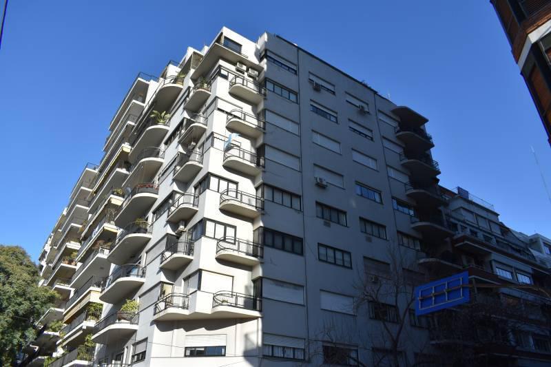 Espectacular departamento con vista unica a Plaza Alemania, totalmente reciclado