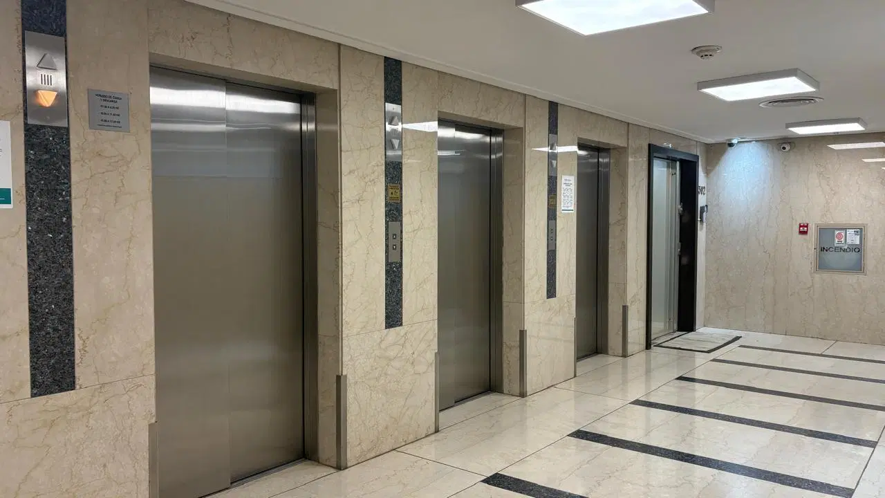 Oficina en Recoleta 4