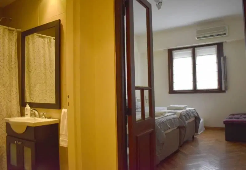 Alegre departamento de 1 ambiente y medio en Recoleta 2
