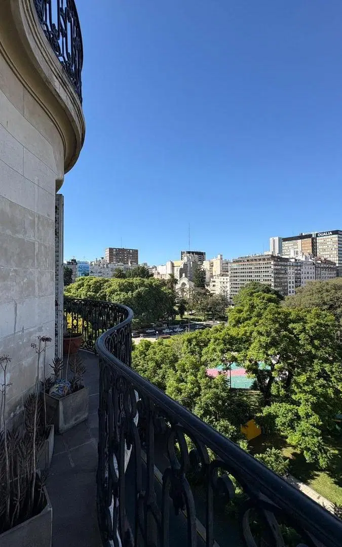 Oficina en Recoleta 5