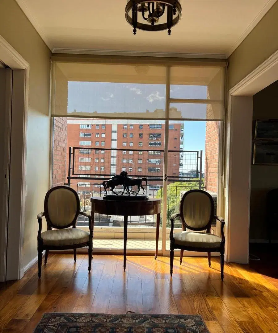 Espectacular piso alto en venta en  torre  con 2 cocheras 4