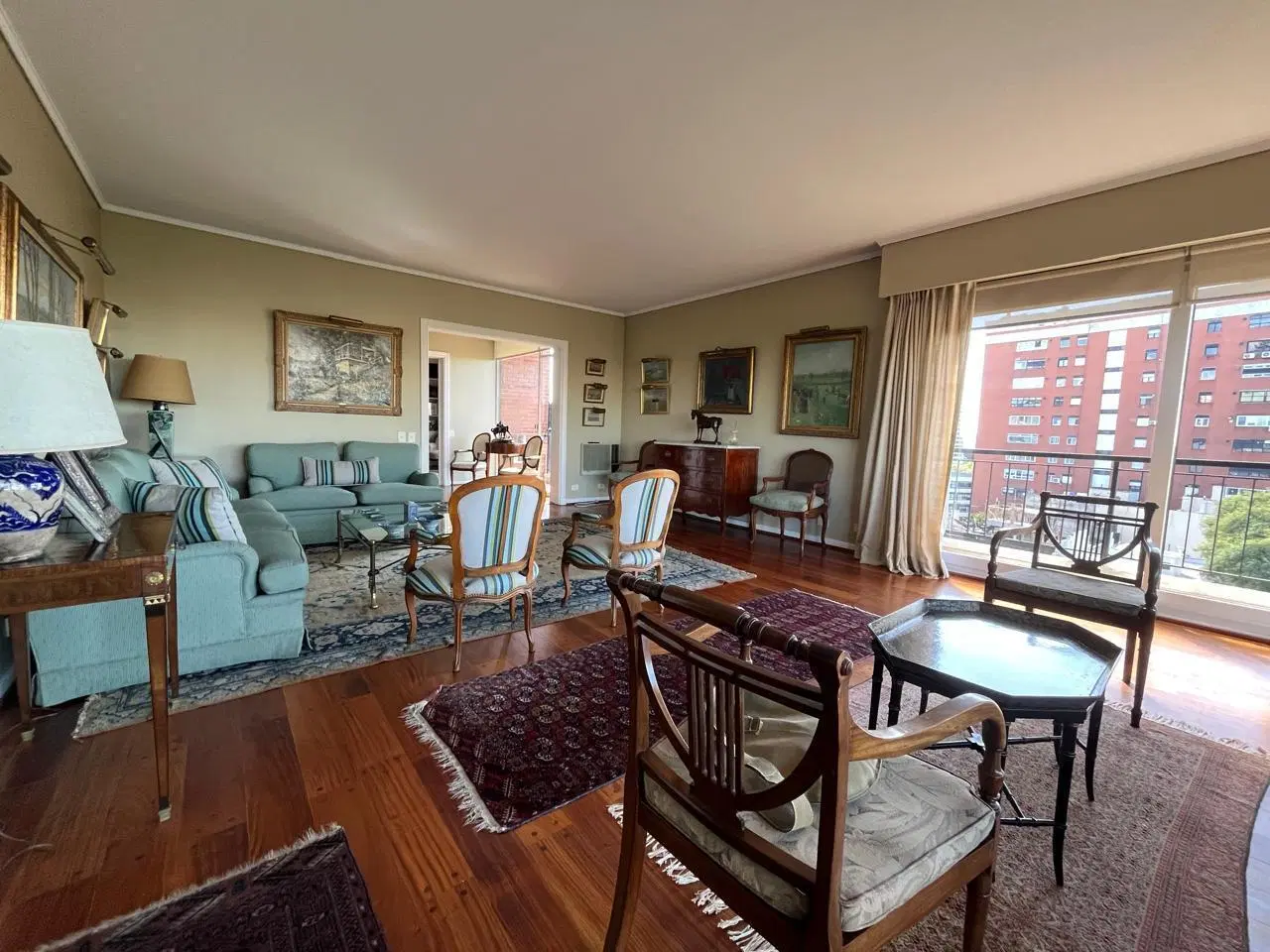 Espectacular piso alto en venta en  torre  con 2 cocheras 3
