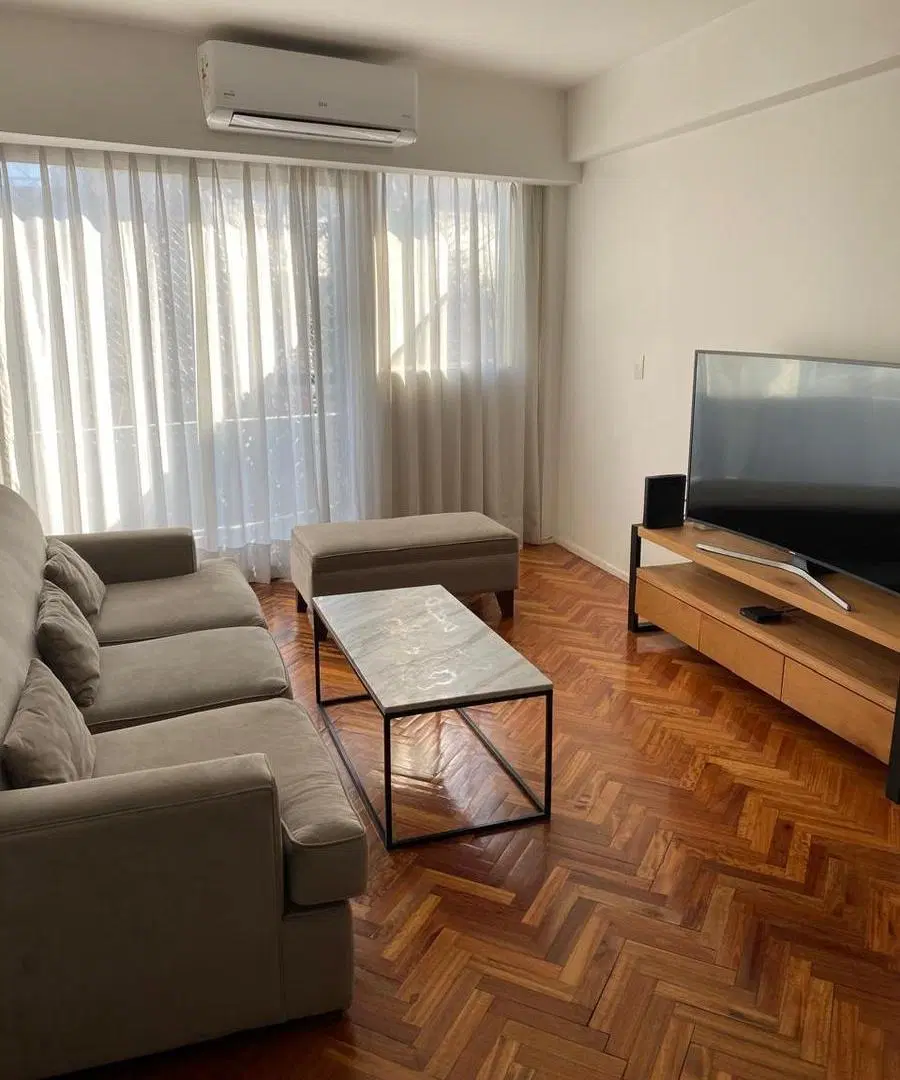 Espectacular dos ambientes con balcon aterrazado y cochera en venta 2