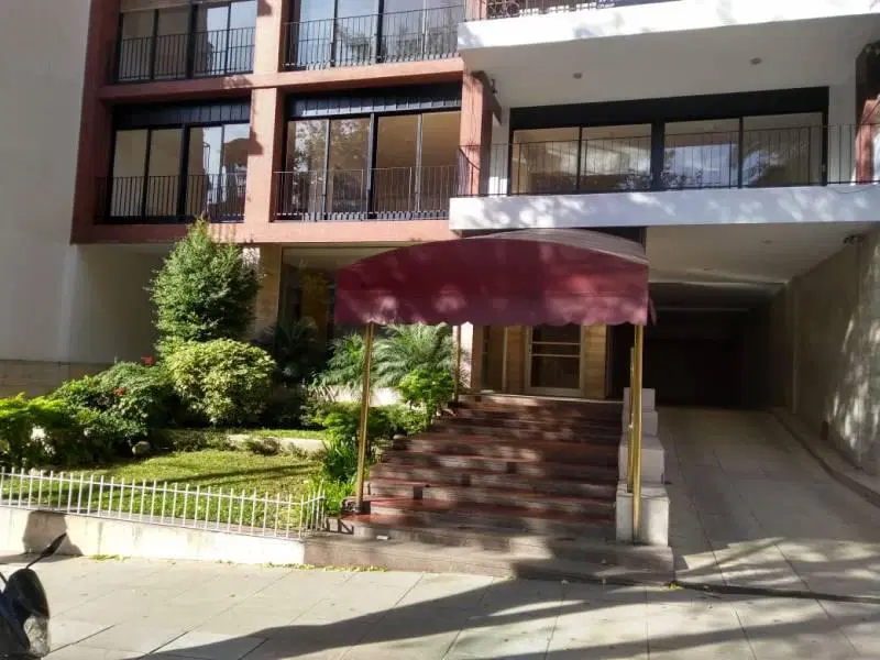 Duplex con excelente vista y gran terraza. 3