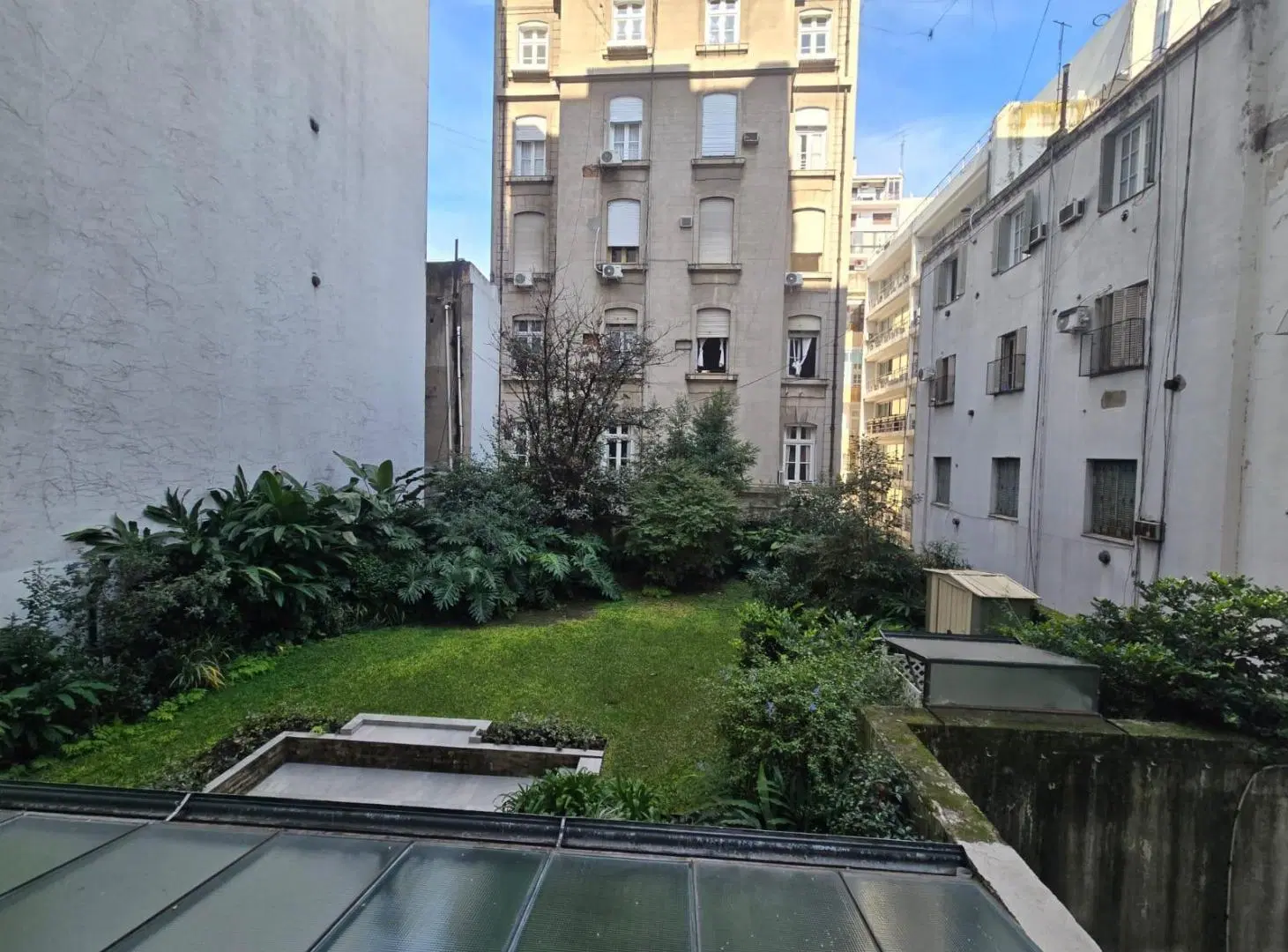 Departamento en  en Alquiler, con vista a jardin 3
