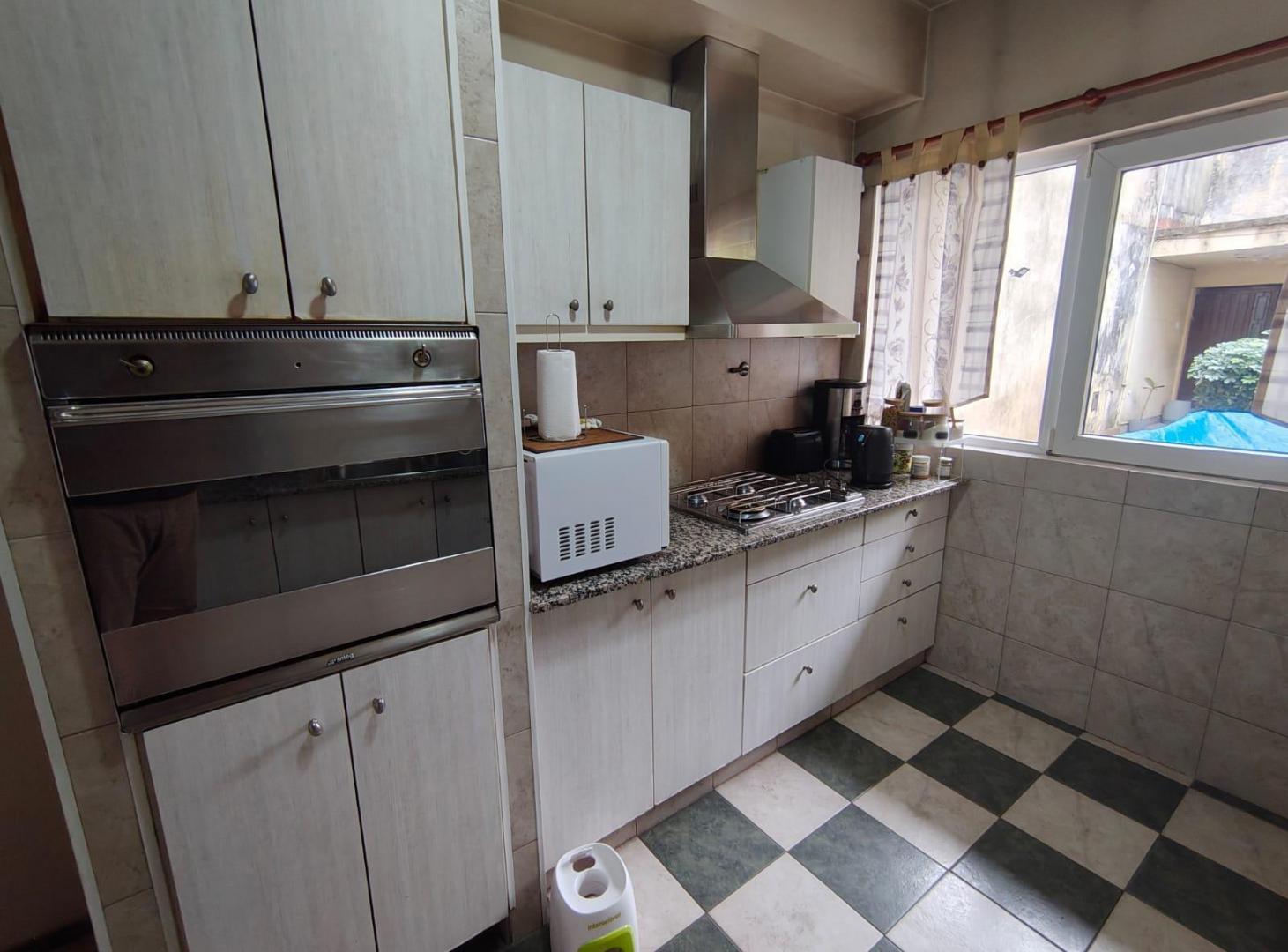 Foto de Casa en Villa Ortuzar sobre lote propio, imagen 4