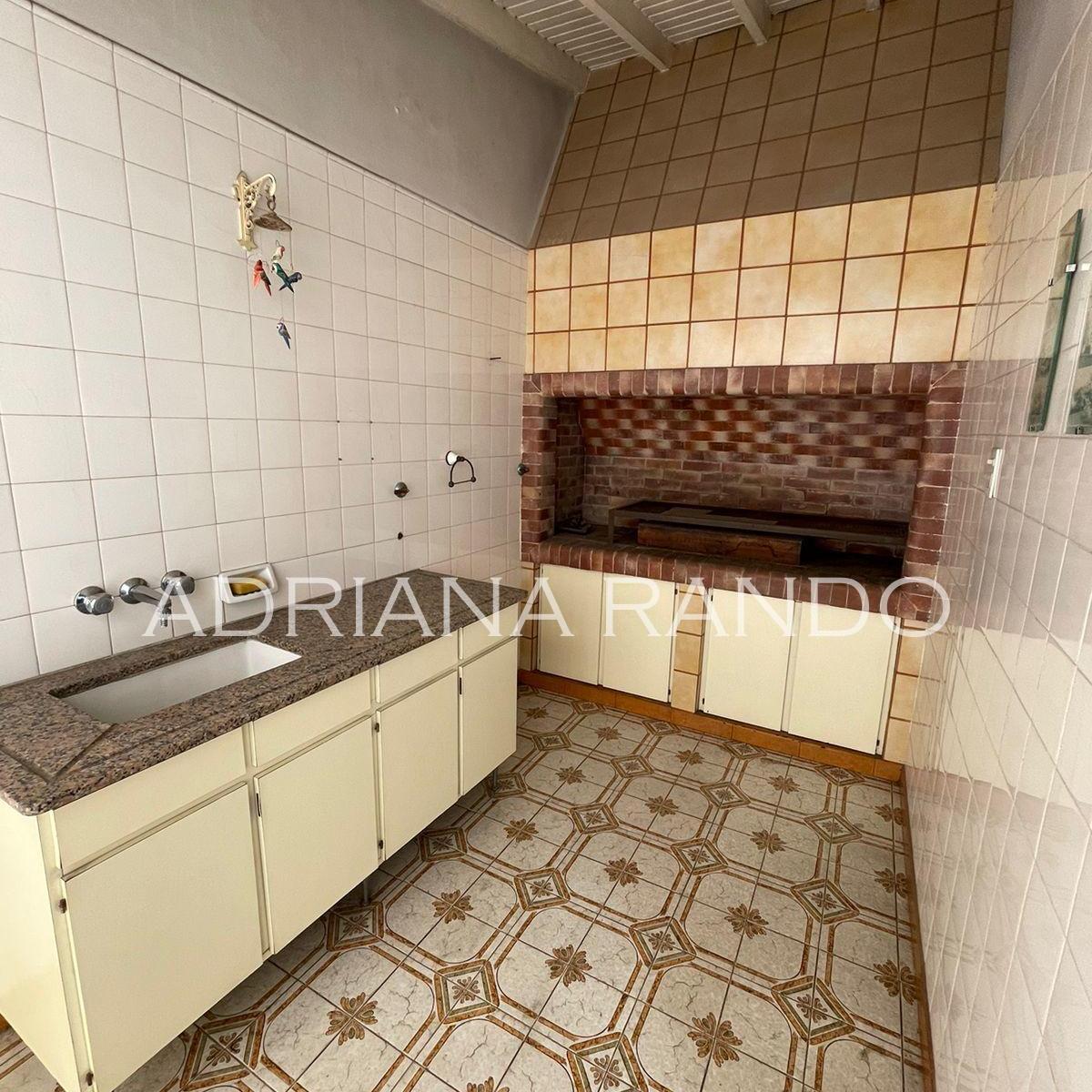 Simbron 3300 - Casa de 6 Amb en Dos Plantas C/patio–quincho–garage Playroom 5