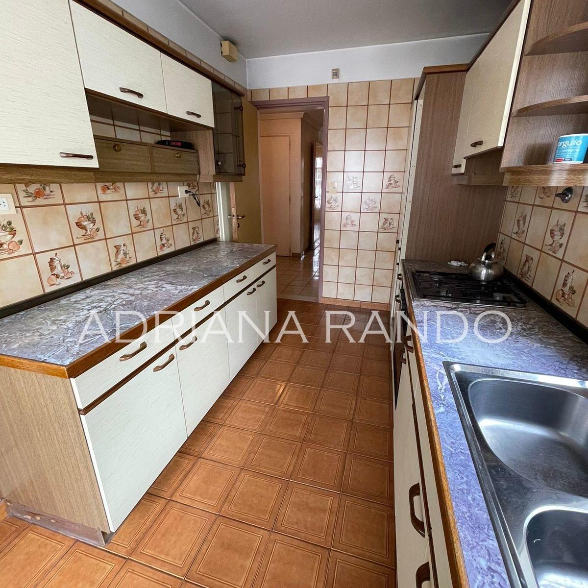 Simbron 3300 - Casa de 6 Amb en Dos Plantas C/patio–quincho–garage Playroom 2