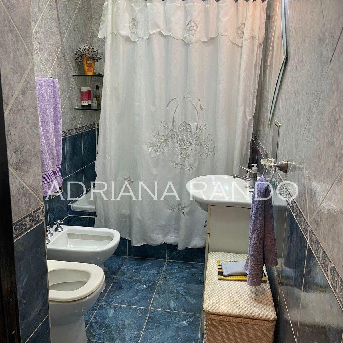 Arregui Al 2400 - Casa de 5 Amb Patio – Quincho - Terraza Sobre Lote de 8 X 13 2