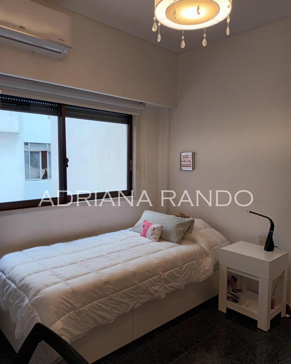Impecable Piso de 4 Amb Al Frente con Balcon Terraza Cochera Fija y 3 Bauleras 4