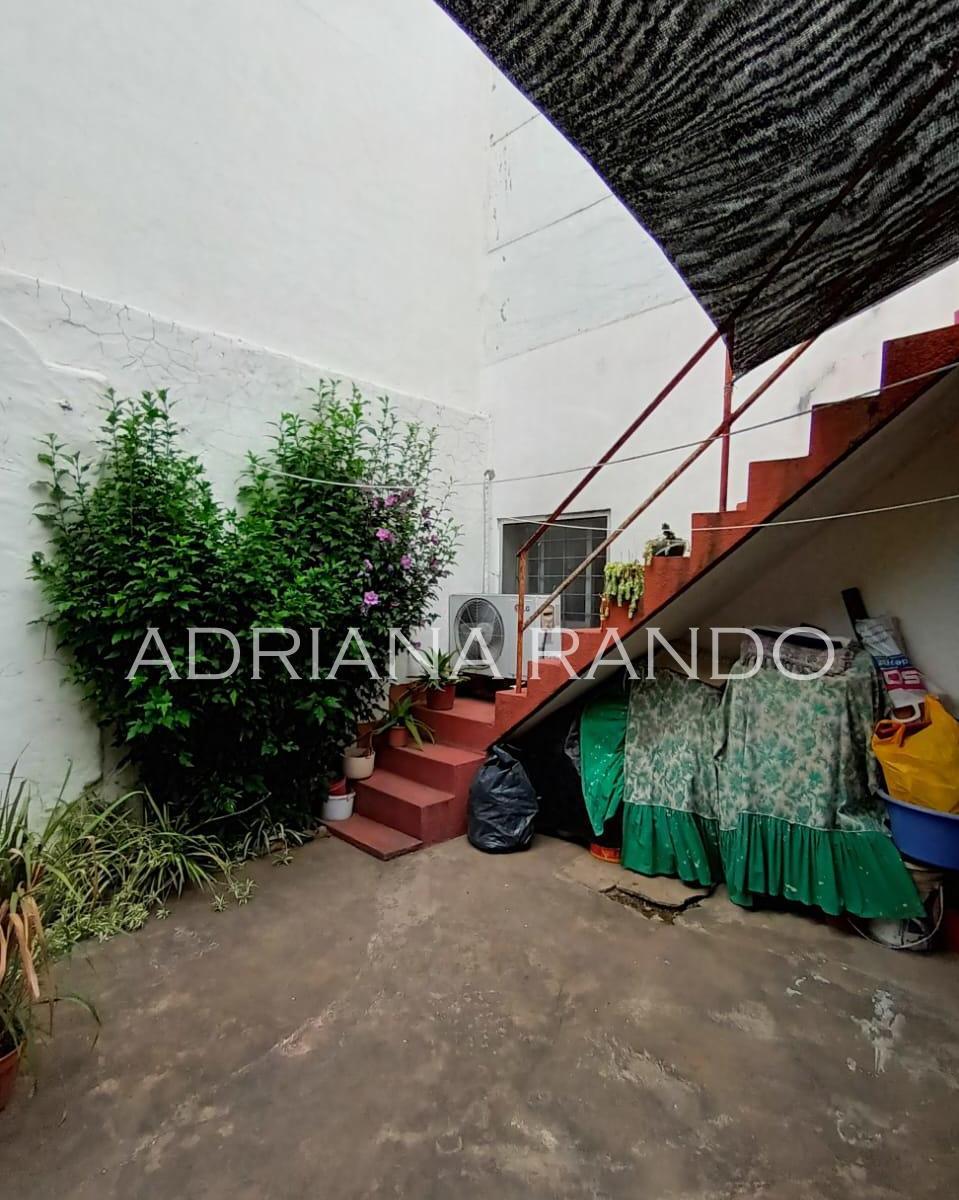 Interesante PH de 4 Ambientes – 2 Unidades - Garage Compartido Para 2 Autos 3