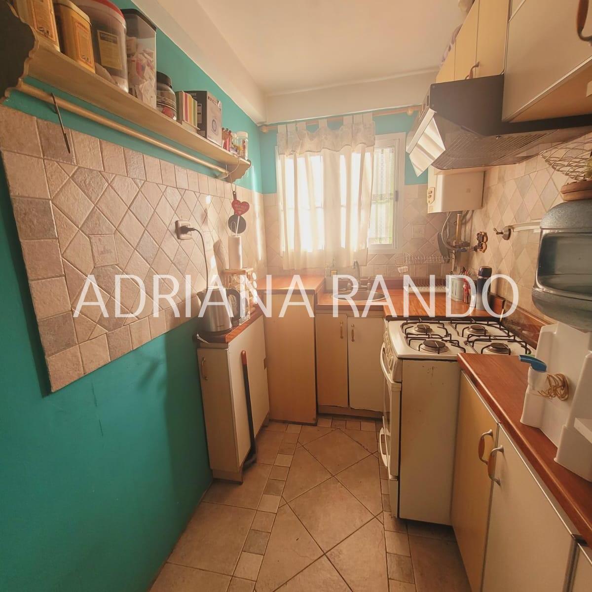 Excelente Departamento de 2 Ambientes Al Frente con Balcon 2