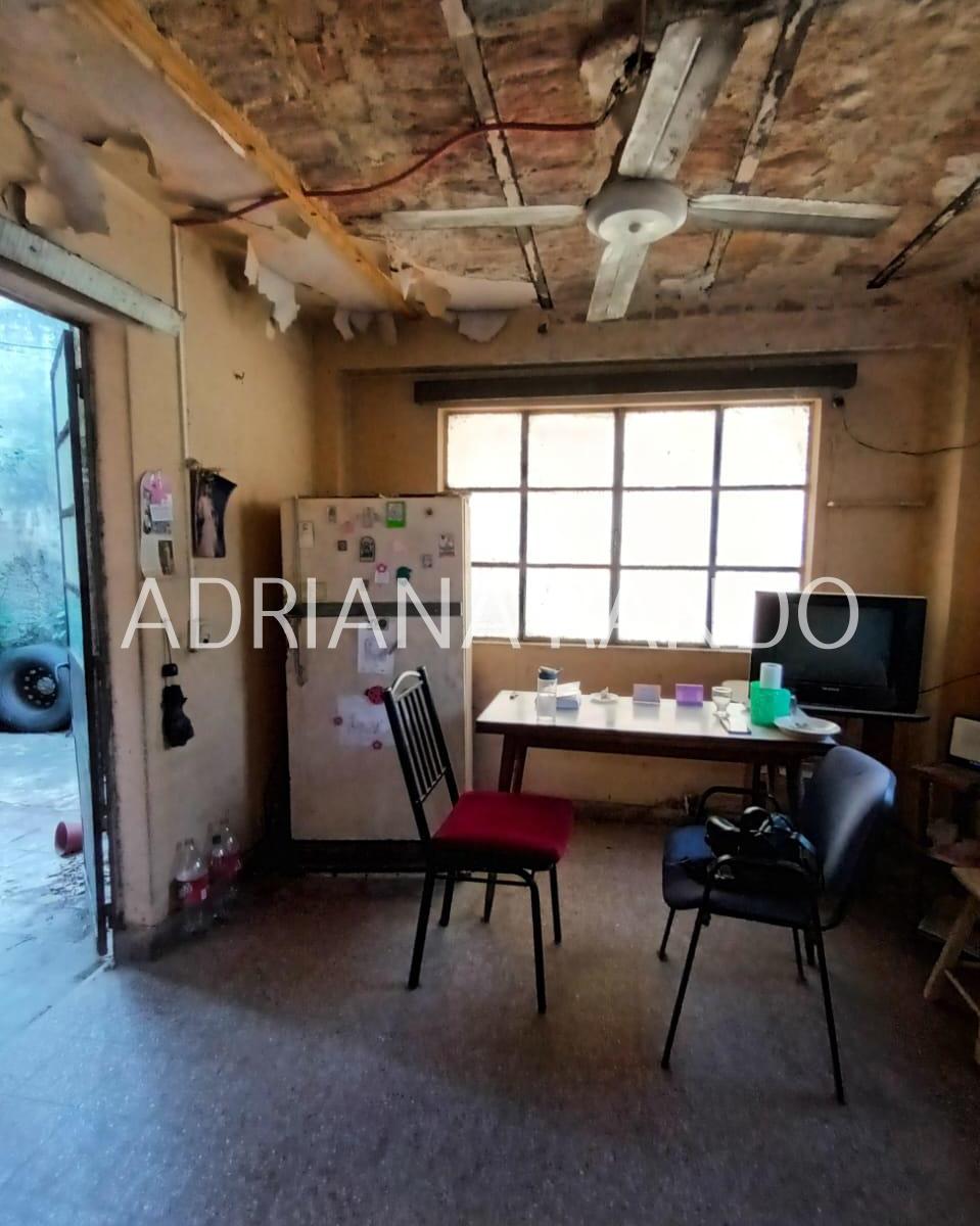 Excelente Lote de 8.13 X 24.05 Apto Para Construir 4