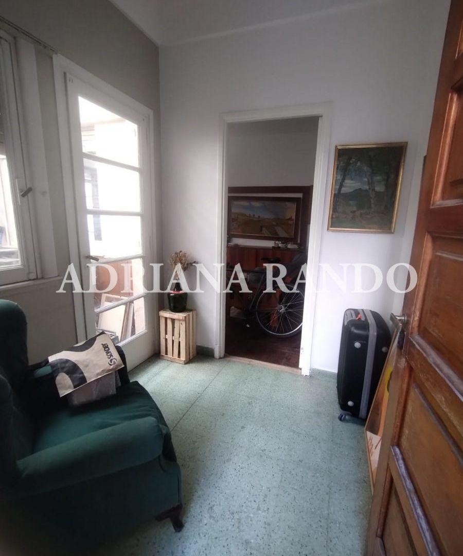 INTERESANTE PH DE AMBIENTES AL CONTRAFRENTE CON PATIO Y TERRAZA