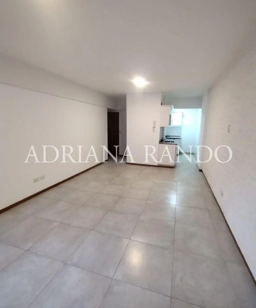 EXCELENTE DEPARTAMENTO DE 2 AMBIENTES CONTRAFRENTE CON BALCON 4