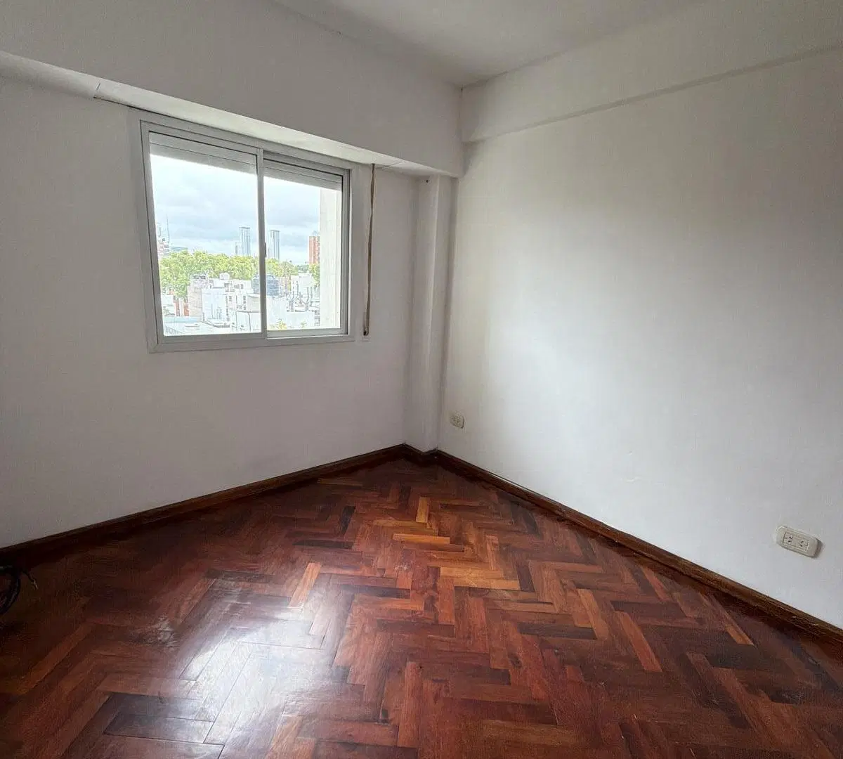 Departamento en Luis Agote 5