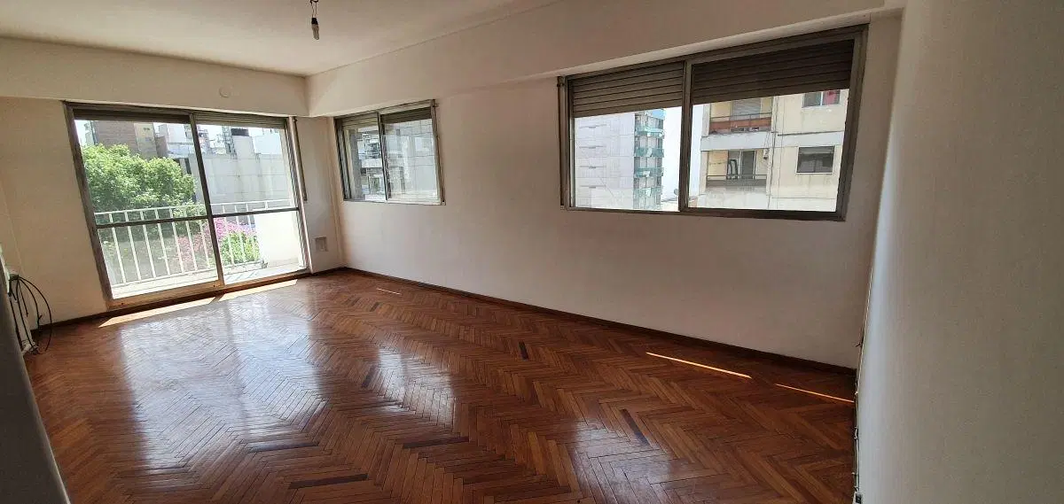Departamento de 62 m² con 2 dormitorios en alquiler Santiago 812 2