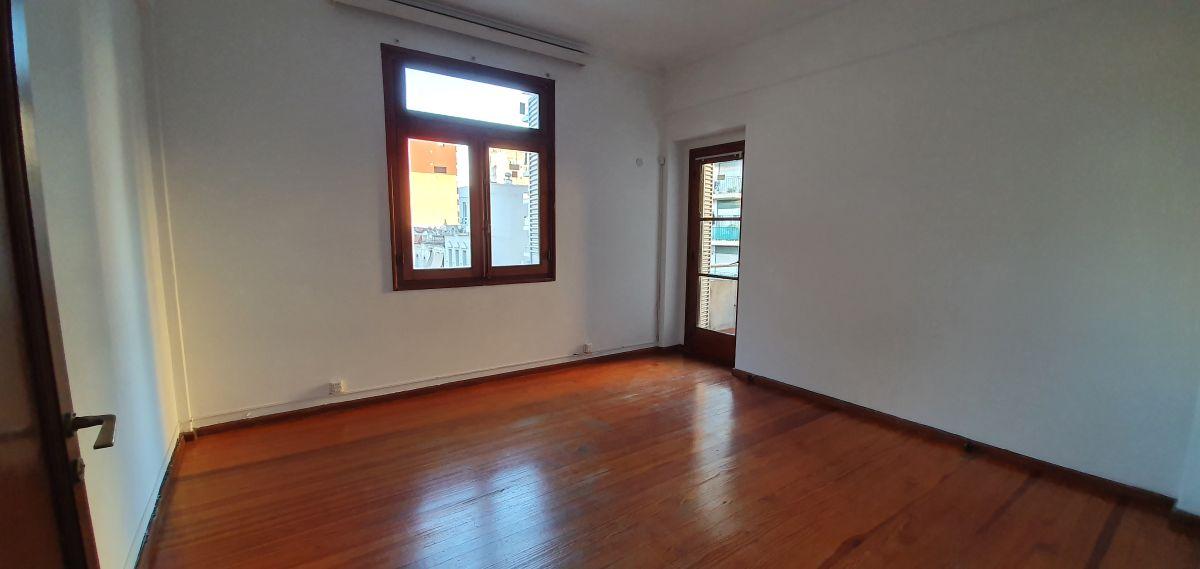 Foto de Departamento de 127 m² con 2 dormitorios en alquiler Buenos Aires 1110, imagen 1