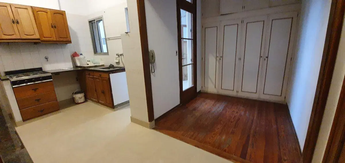 Departamento de 127 m² con 2 dormitorios en alquiler Buenos Aires 1110 2