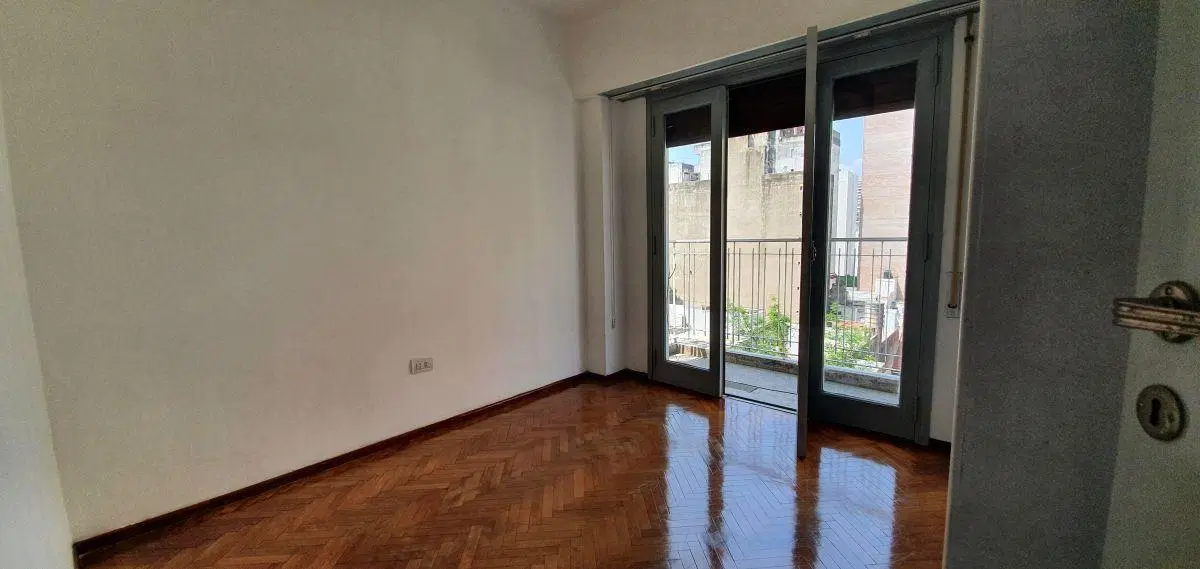 Departamento de 68 m² con 3 dormitorios en alquiler en Barrio Martín 5