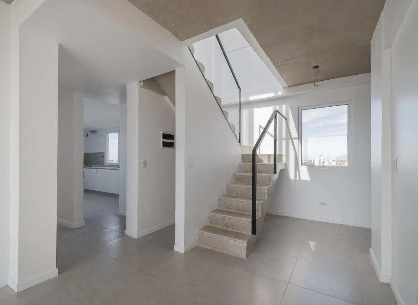 Exclusivo Penthouse con Terraza y Vista Panorámica al Río Parana 3