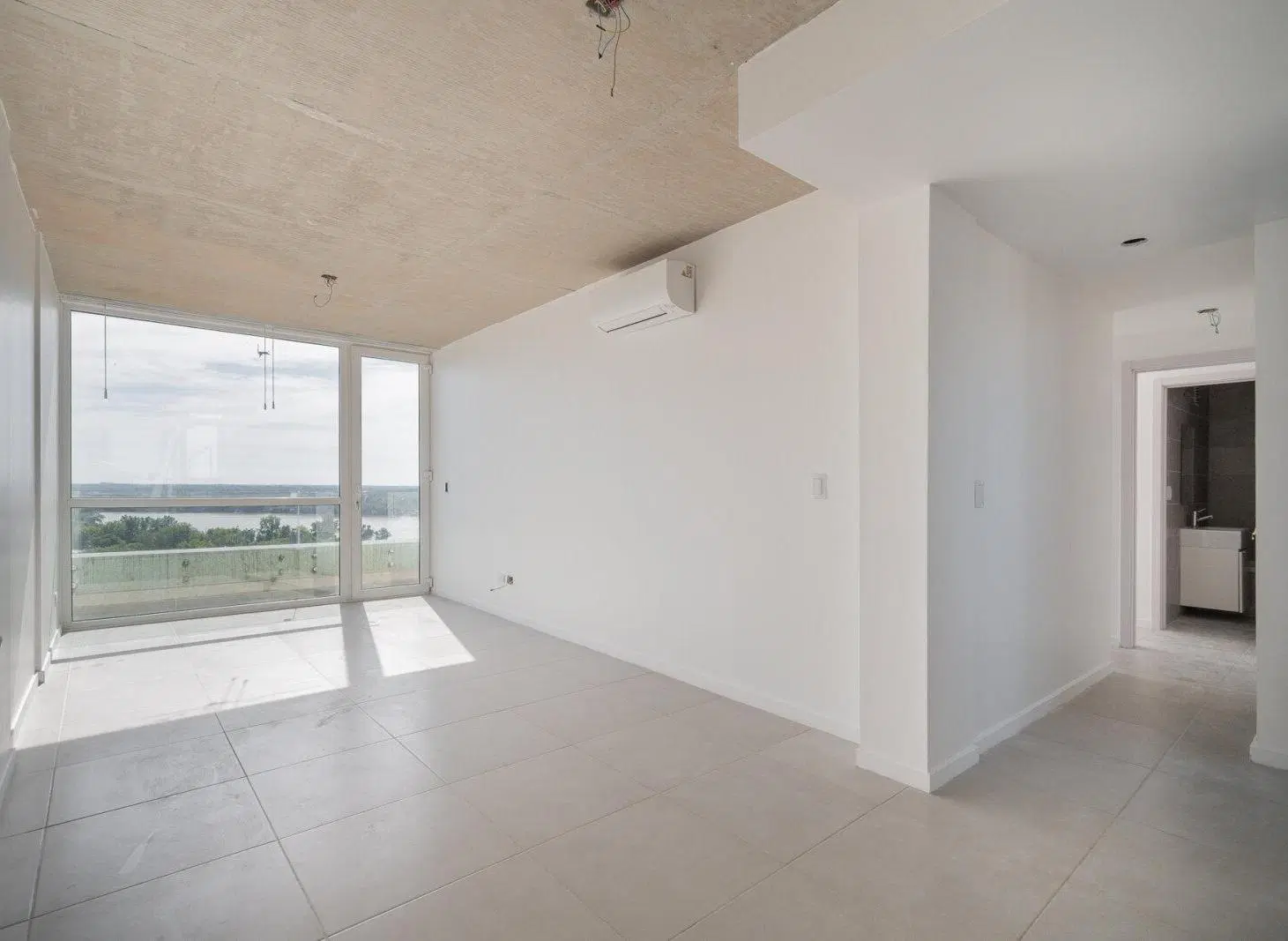 Exclusivo Penthouse con Terraza y Vista Panorámica al Río Parana 1